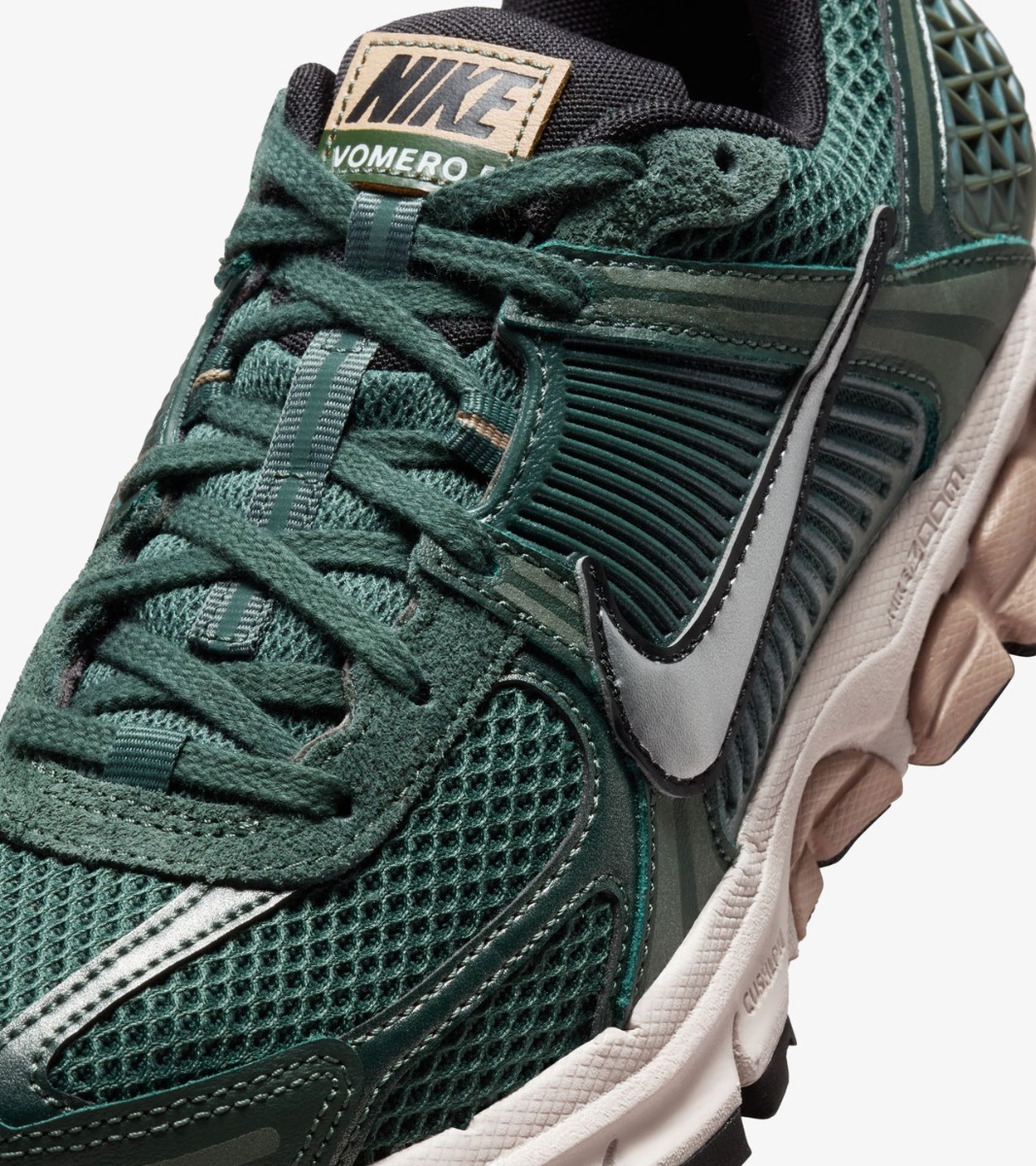 nike zoom vomero 5 se sp green