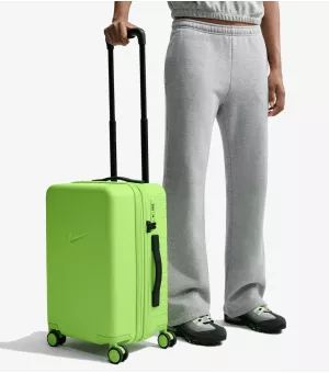  Nk 22in Hardshell Luggage Electric Green
