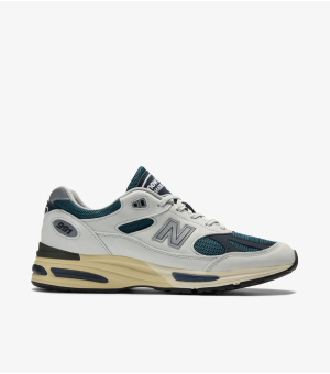  991 Made In Uk – 427 C Balsam Total Eclipse