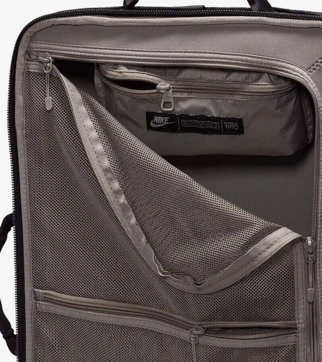 nike suitcase fiftyone49